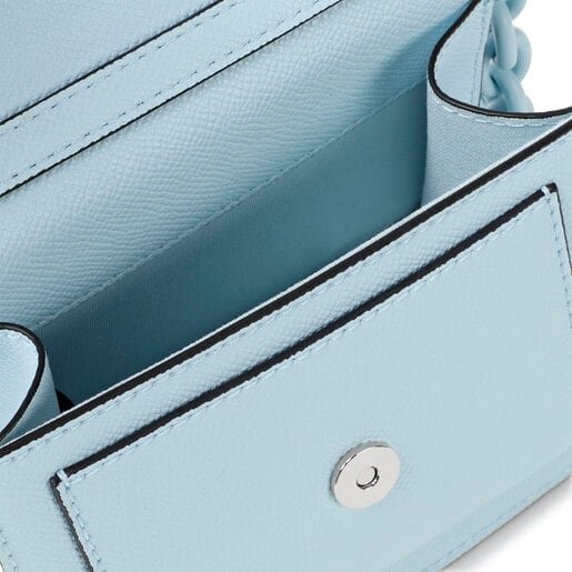 حقيبة ميني بحزام يلتف حول الجسم باللون الأزرق الفاتح من تشكيلة TOUS La Rue New