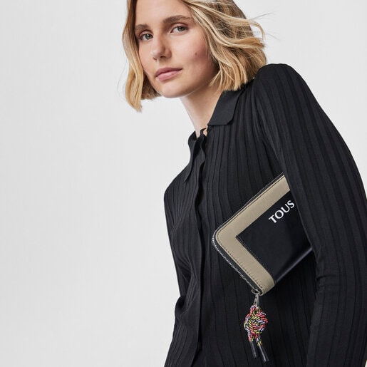 カーキカラーのミディアムウォレット TOUS Empire Cotton