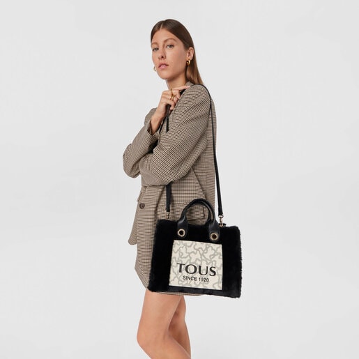 Μεσαίου μεγέθους μαύρη τσάντα για ψώνια Amaya Kaos Icon Fur