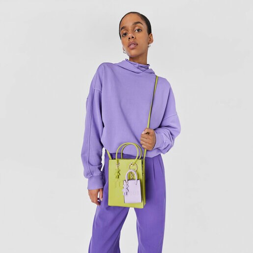 モーブカラーのミニバッグ型キーホルダー TOUS La Rue