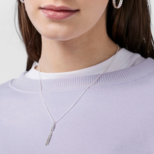 長方形のプレートが施されたシルバーネックレス TOUS Bear Row