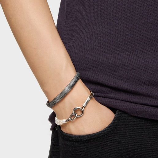 Silver curb chain Bracelet with cultured pearls Hold Man