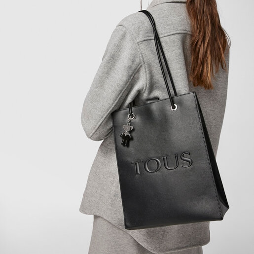 Large black T Pop Shopping bag