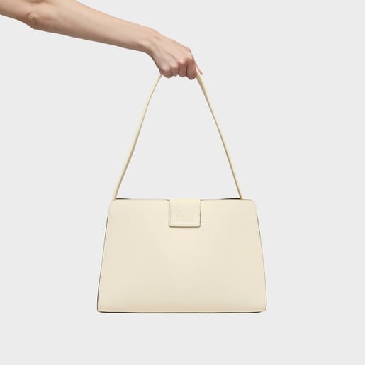 حقيبة واسعة متوسطة الحجم باللون الرملي من تشكيلة TOUS Kaos Icon