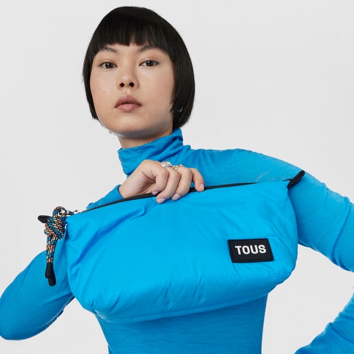 ブルーのコスメポーチ TOUS Cloud Soft