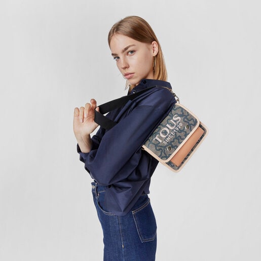 תיק צד Audree Kaos Icon בגודל קטן בצבע שחור