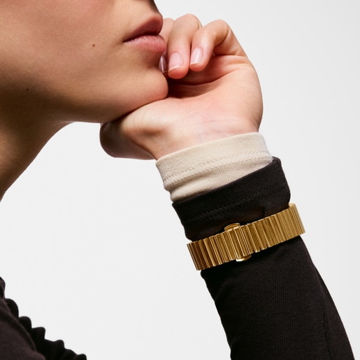 Reloj smartwatch con brazalete de acero dorado y zirconias negras S-CONNECT