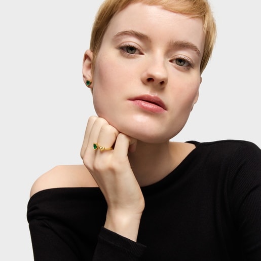 Colgante Pequeño Motivo Oso Con Baño De Oro 18 Kt Sobre Plata Y Esmeralda Creada En Laboratorio