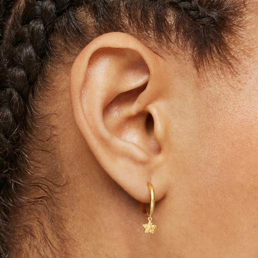 Short Hoop individual earring with 18kt gold plating over silver and star motif TOUS Grain