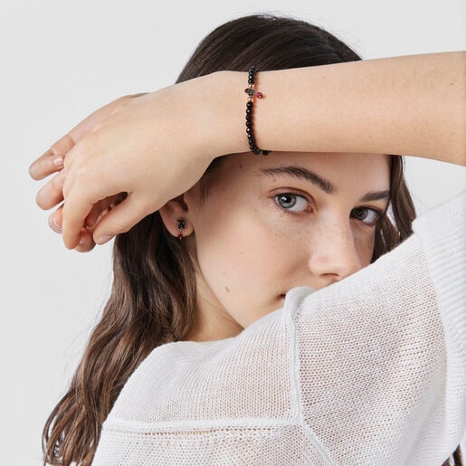 צמיד ורמייל ורוד בשילוב חרוזי אוניקס ולב משובץ ספינלים