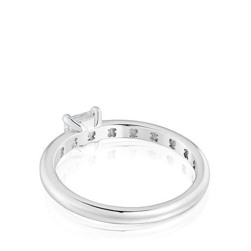 Platinum solitaire Ring with emerald-cut, laboratory grown diamond Les Classiques LGD