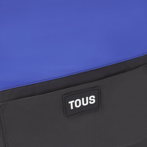 Torebka przez ramię TOUS Cushion w kolorze jaskrawego błękitu