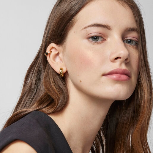 Earcuff Glaring con baño de oro 18 kt sobre plata con ónix y zircón