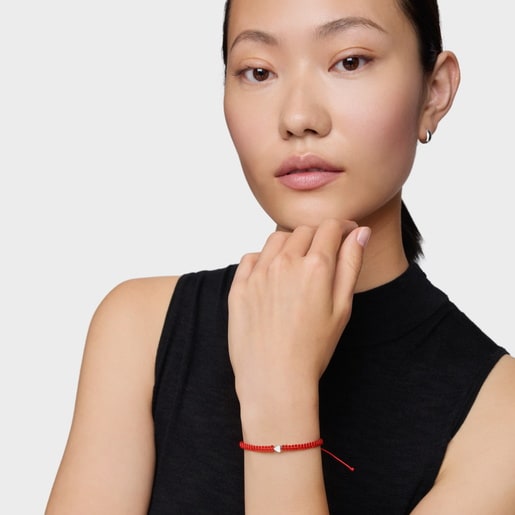 Pulsera corazón de plata y nylon rojo TOUS Motivos