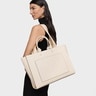 ベージュのラージショッピングバッグ TOUS La Rue New Amaya