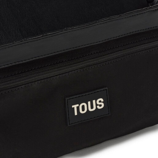 حقيبة Bold من TOUS متوسطة الحجم بحزام يلتف حول الجسم باللون الأسود