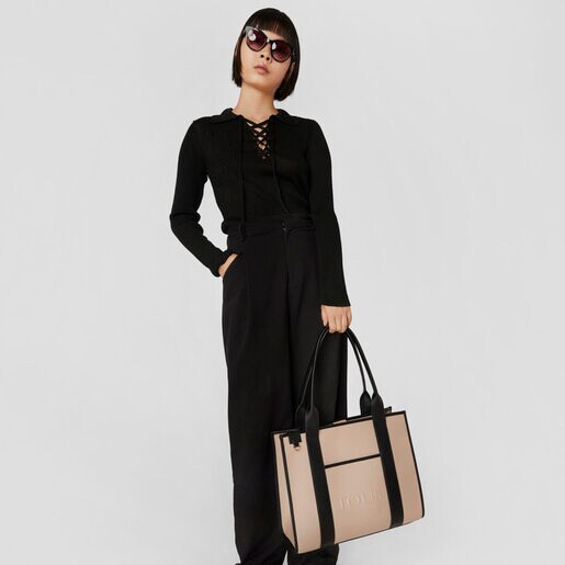 حقيبة تسوق La Rue Amaya من TOUS كبيرة الحجم باللون الرمادي الداكن