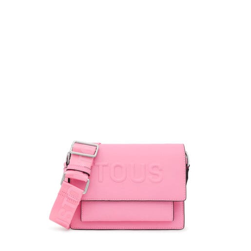 حقيبة La Rue New Audree صغيرة الحجم من TOUS بحزام يلتف حول الجسم باللون الوردي