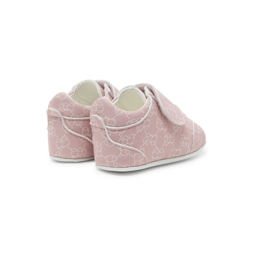 Baby booties in Icon pink