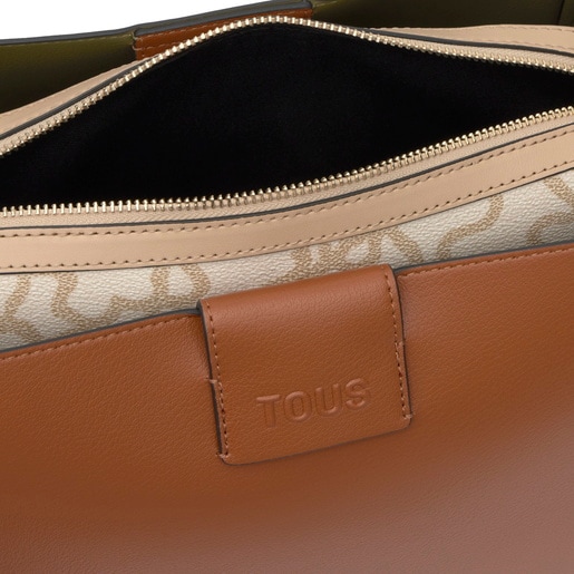 حقيبة واسعة متوسطة الحجم باللون الجملي من تشكيلة TOUS Kaos Icon