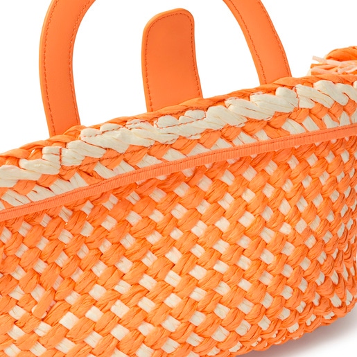 Μεσαίου μεγέθους τσάντα-καλάθι TOUS Dora από φοινικόφυλλα (raffia) σε πορτοκαλί παλ χρώμα