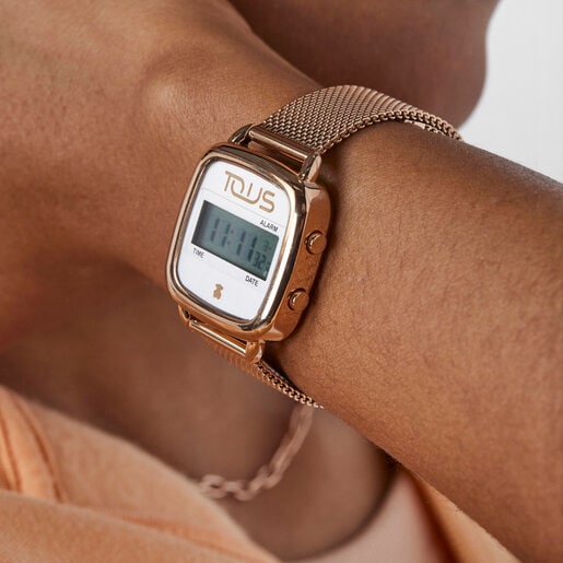 Reloj digital D-Logo de acero IP rosado