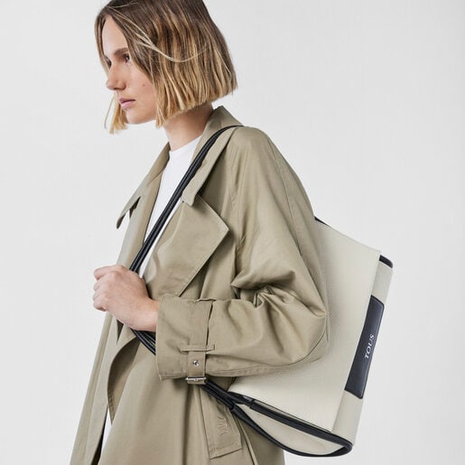 Bandolera grande de piel beige y negra TOUS Empire