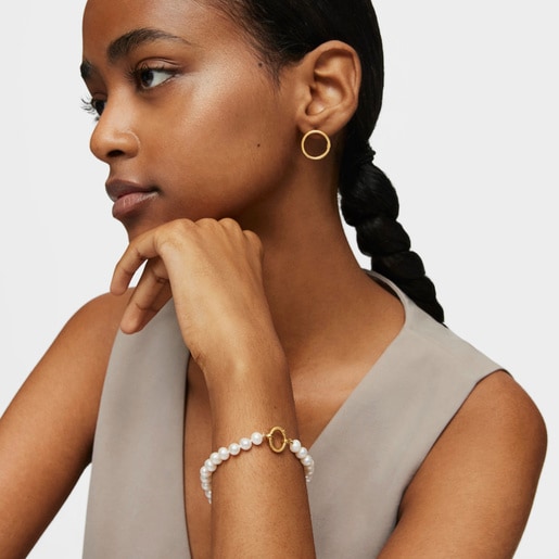 Gold Hold Bracelet with Pearls