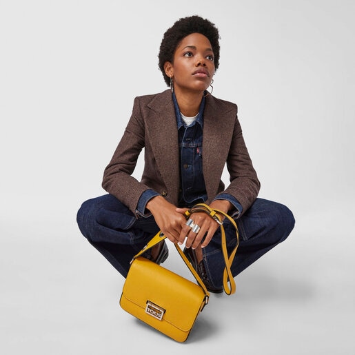 Горчичная кожаная сумка-кроссбоди TOUS Legacy