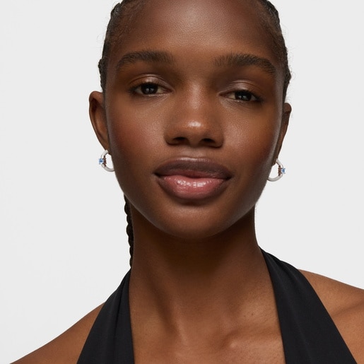 أقراط طوقية من الفضة والإسبنيل مُصنعة في المختبر من تشكيلة TOUS Mesh LGG