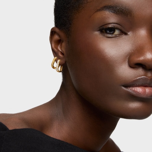 18ktゴールドコーティング・シルバーに、ラボグロウンダイヤモンドを添えた18.5 mm大のフープピアス Line LGD