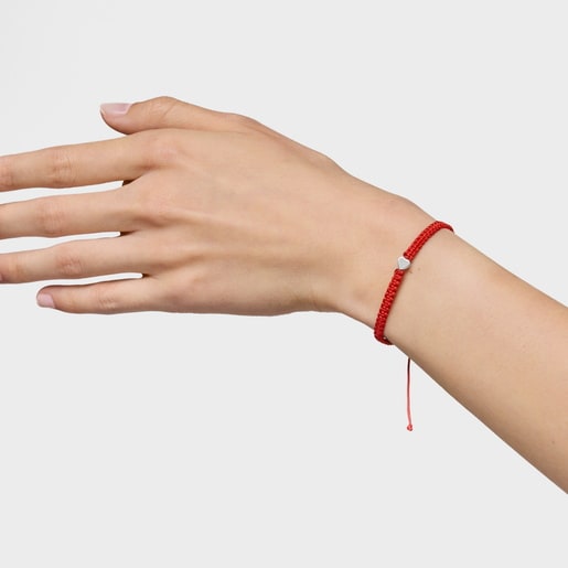 Pulsera corazón de plata y nylon rojo TOUS Motivos