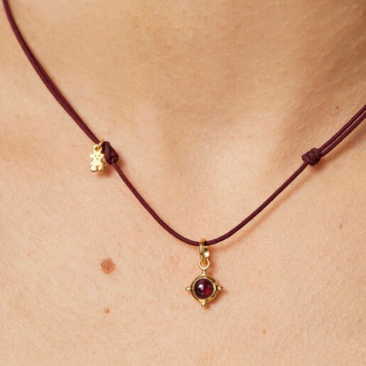 שרשרת מג'יק נייצ'ר עם אבן אודם וחוט בצבע גארנט