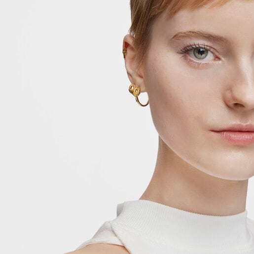 Short Hoop earrings with 18kt gold plating over silver and motif TOUS MANIFESTO