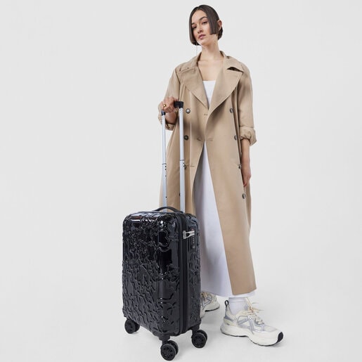 Черный чемодан на колесиках Albatana