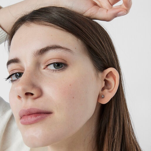 White gold Silueta earrings with diamonds