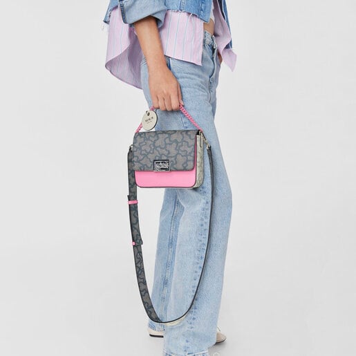 ブラック＆ピンクカラーのスモールクロスボディバッグ Kaos Legacy