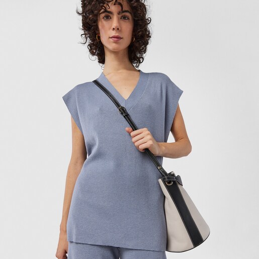 Бежево-черная кожаная сумка-бакет TOUS Legacy среднего размера