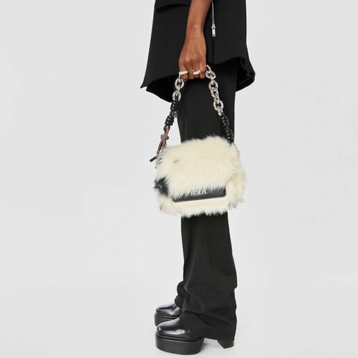 תיק צד TOUS Empire Fur קטן בצבע שחור ולבן