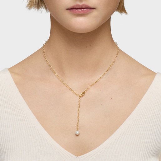 Hold Oval short gold Necklace with cultured pearl