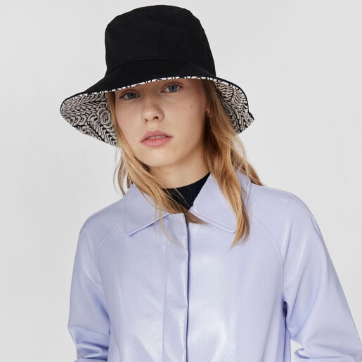 ブラック＆ホワイトのリバーシブル・バケットハット TOUS Vera Doble