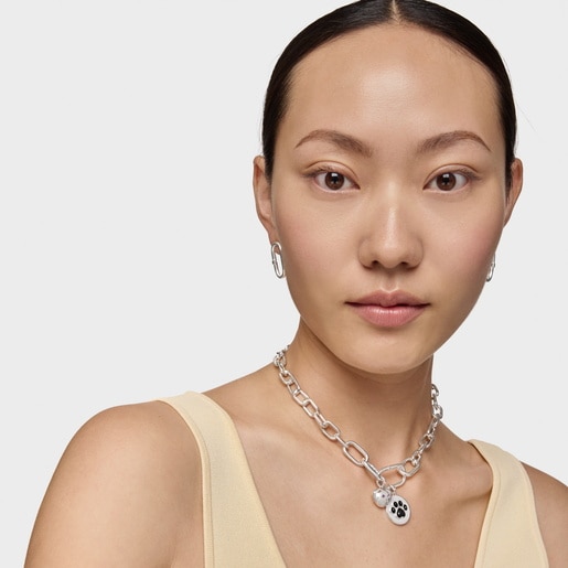 Silver Pendant with onyx paw-print Medallions