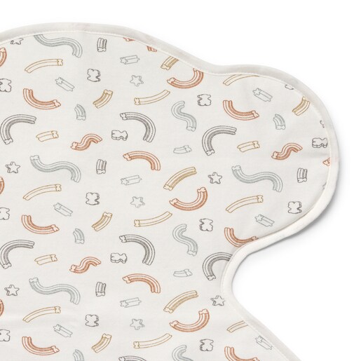 Bear-shaped travel changing mat in Arc unique