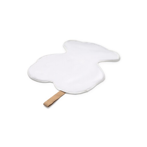 Bear-shaped travel changing mat in Cosmic ecru
