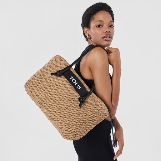 תיק סל Scoubidou גדול מרפיה בצבע שחור