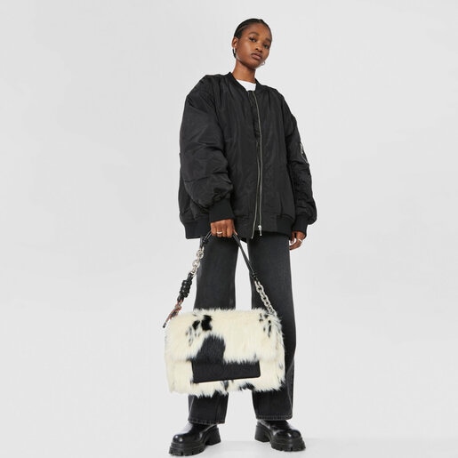 תיק צד TOUS Empire Fur בגודל גדול בצבע שחור ולבן