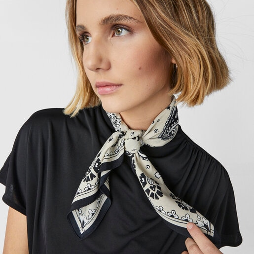 צעיף בנדנה TOUS Gems בצבע בז'