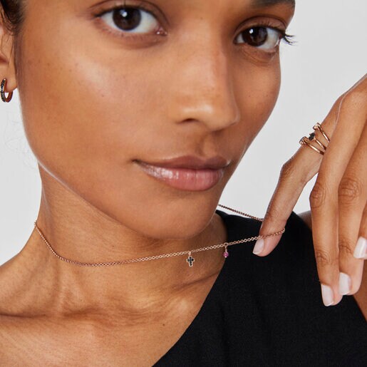 Колье с крестиком Motif из розового вермеля со шпинелями и рубином