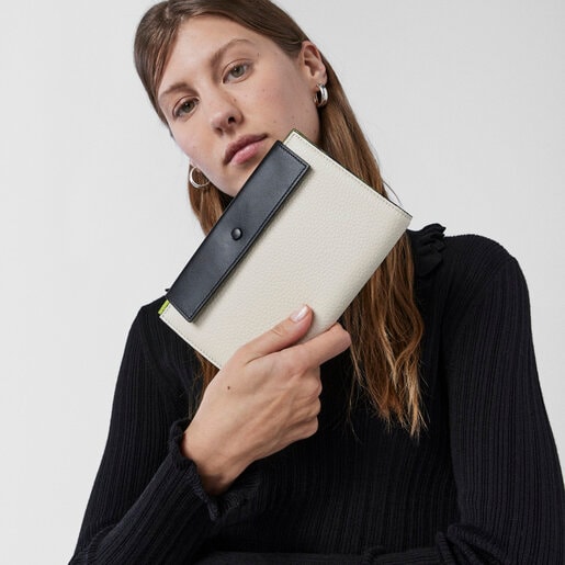 Кожаный кошелек TOUS Empire в бежевом и черном цветах среднего размера