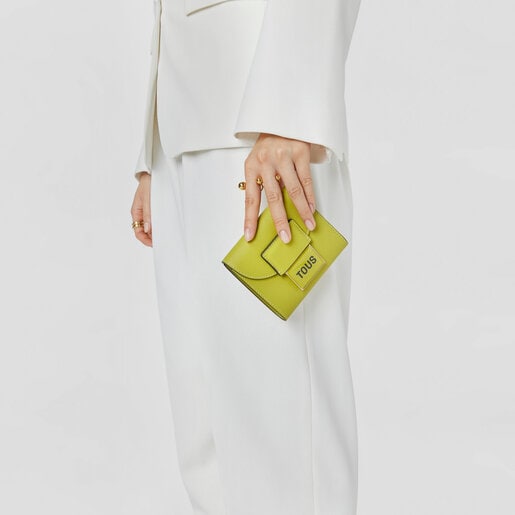 ライムグリーンのフラップカードウォレット TOUS Sylvia